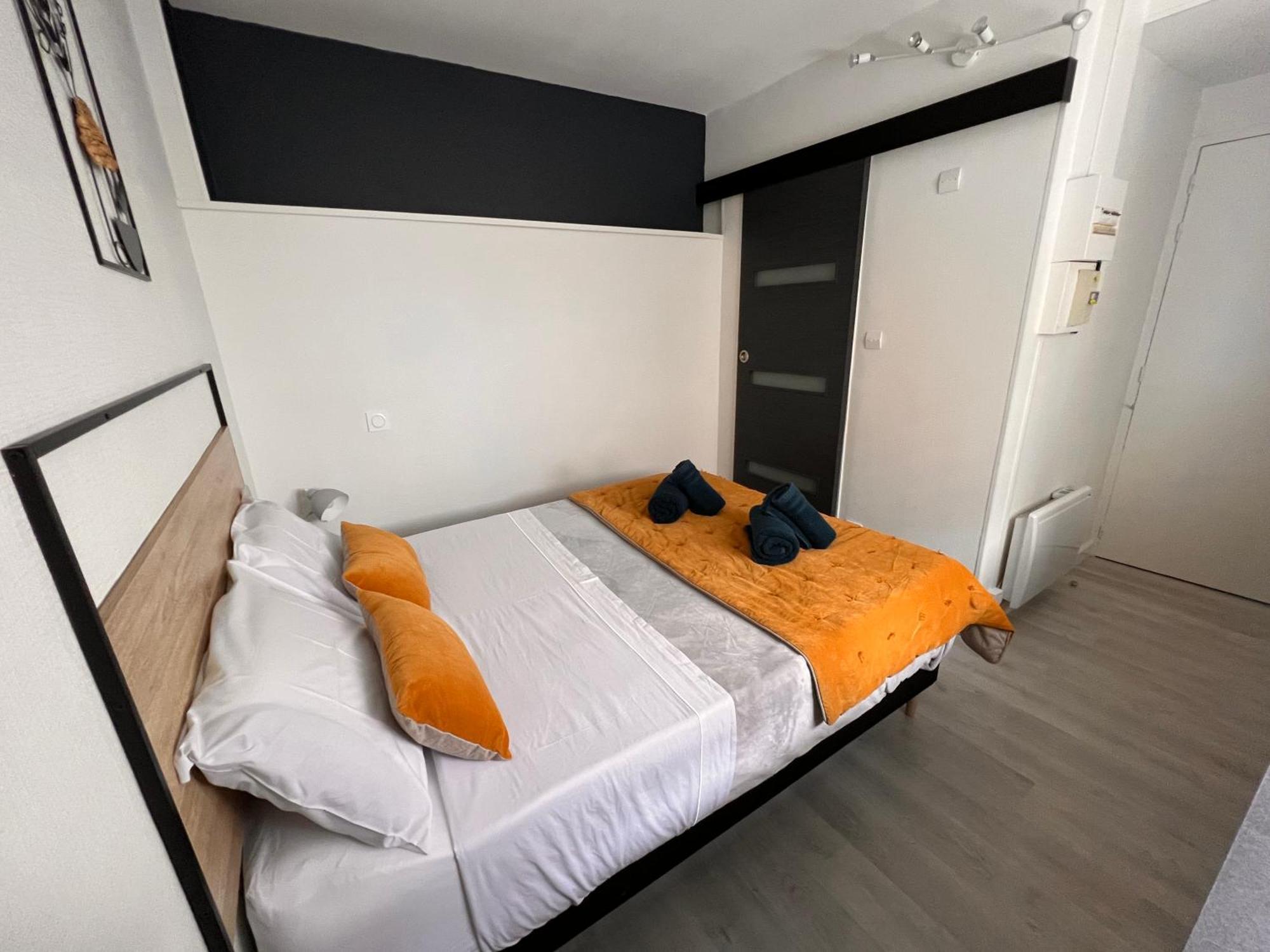 Lysbed - Desjardins Angers Exterior foto