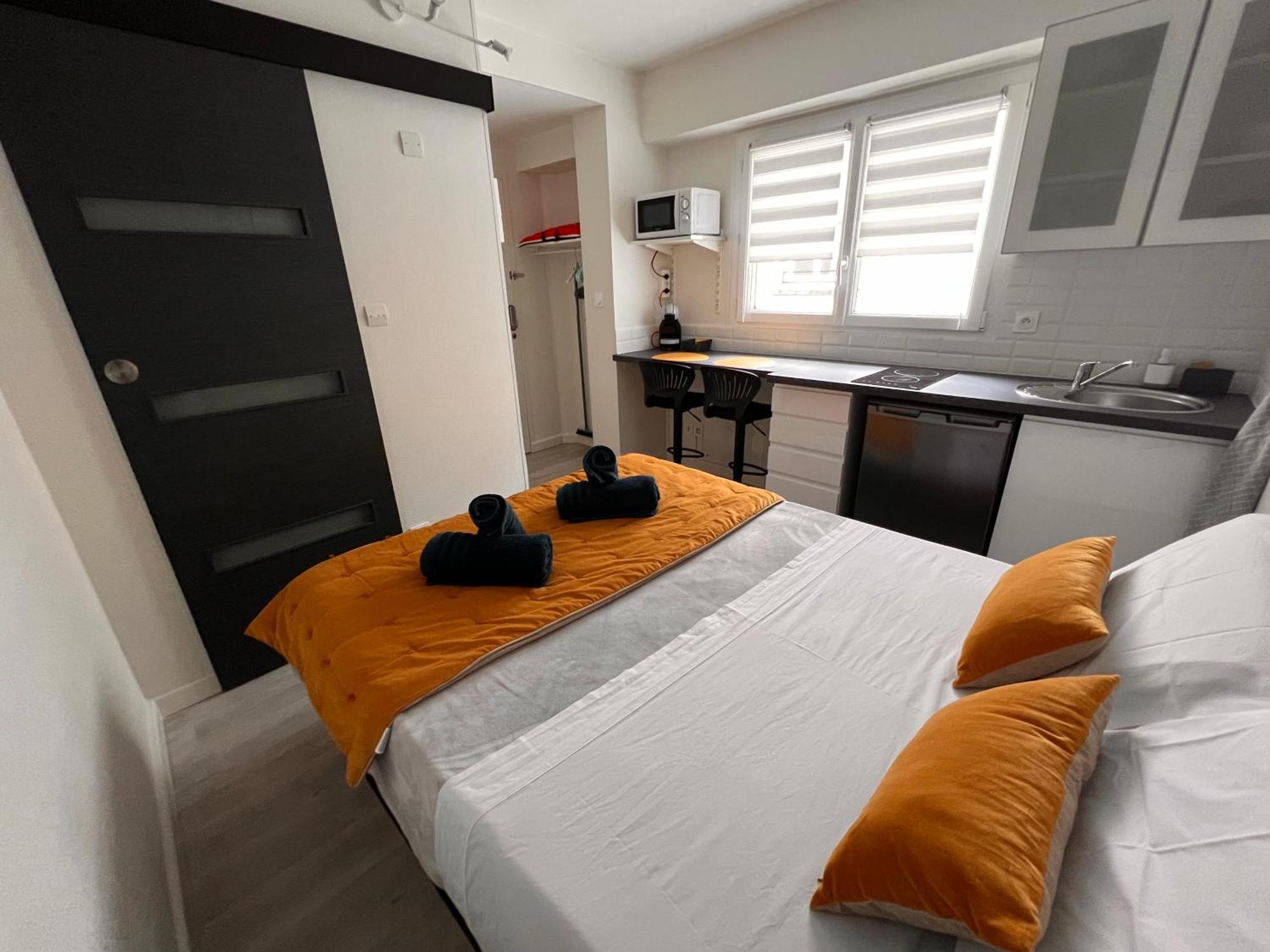 Lysbed - Desjardins Angers Exterior foto